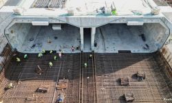 بعملية هندسية معقدة.. شركة هولندية تبدأ تعويم النفق المغمور في خور الزبير